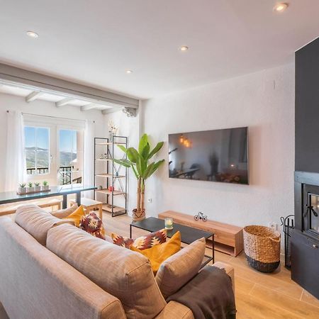 סיירה נבדה Beautifully Renovated 4 Bedroom Apt + Kid'S Room מראה חיצוני תמונה