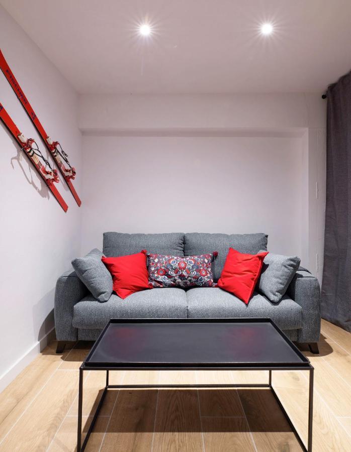 סיירה נבדה Beautifully Renovated 4 Bedroom Apt + Kid'S Room מראה חיצוני תמונה